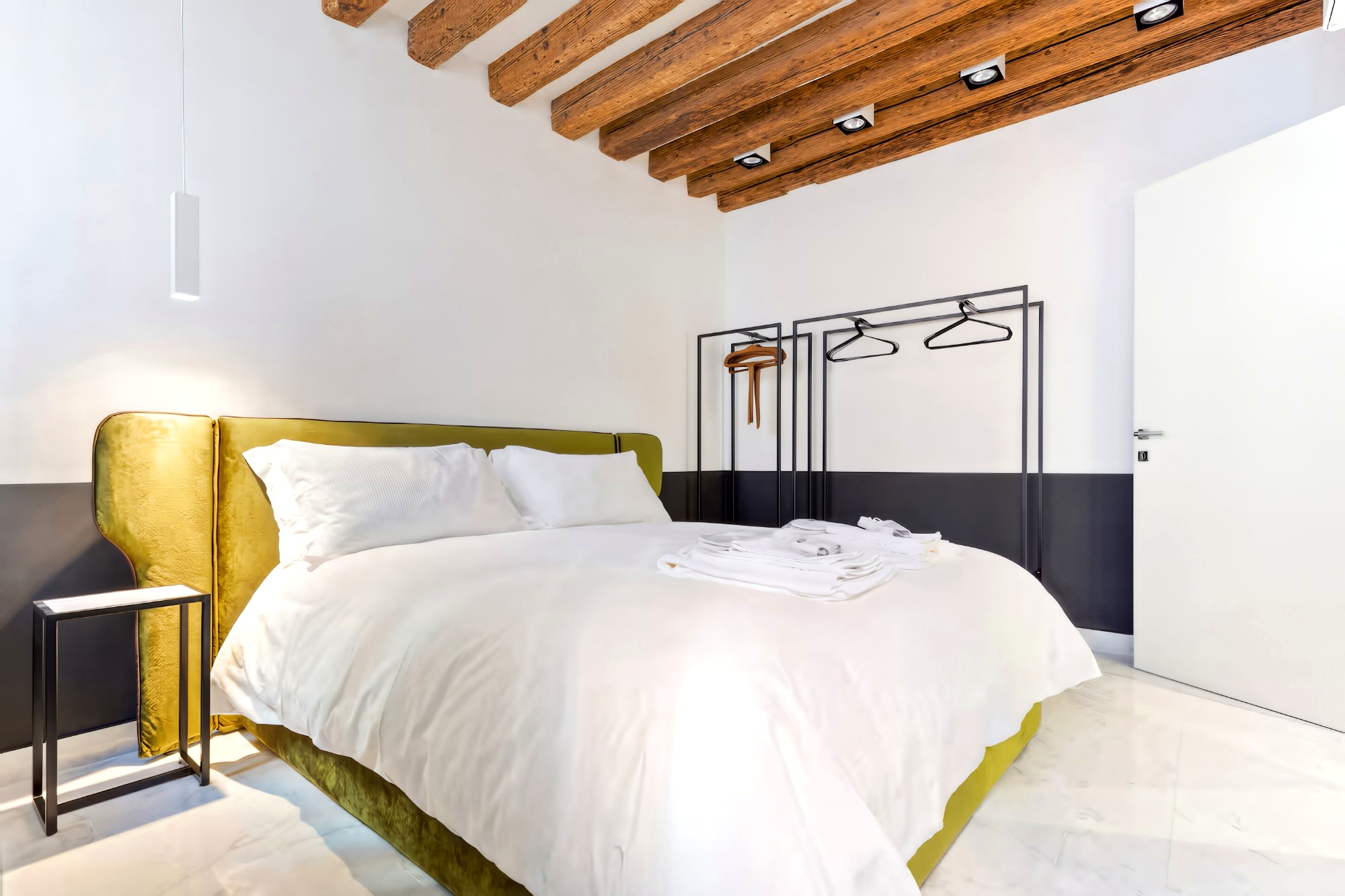 Dimora San Lorenzo master bedroom